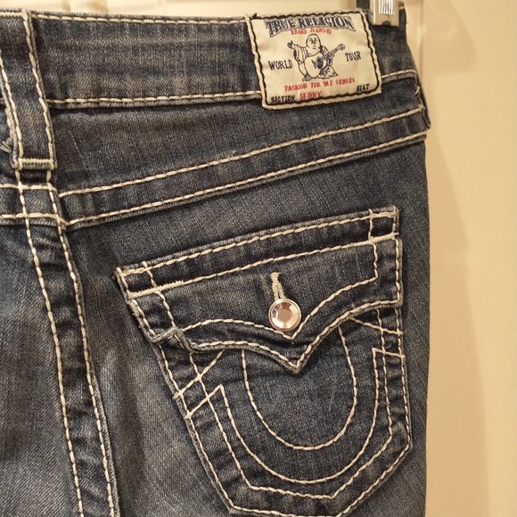 Women's True Religion size 26 low rise skinny jeans with crystal embellishments - Picture 9 of 13